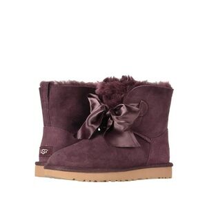 UGG Women's Plum Winter Boots with Bow